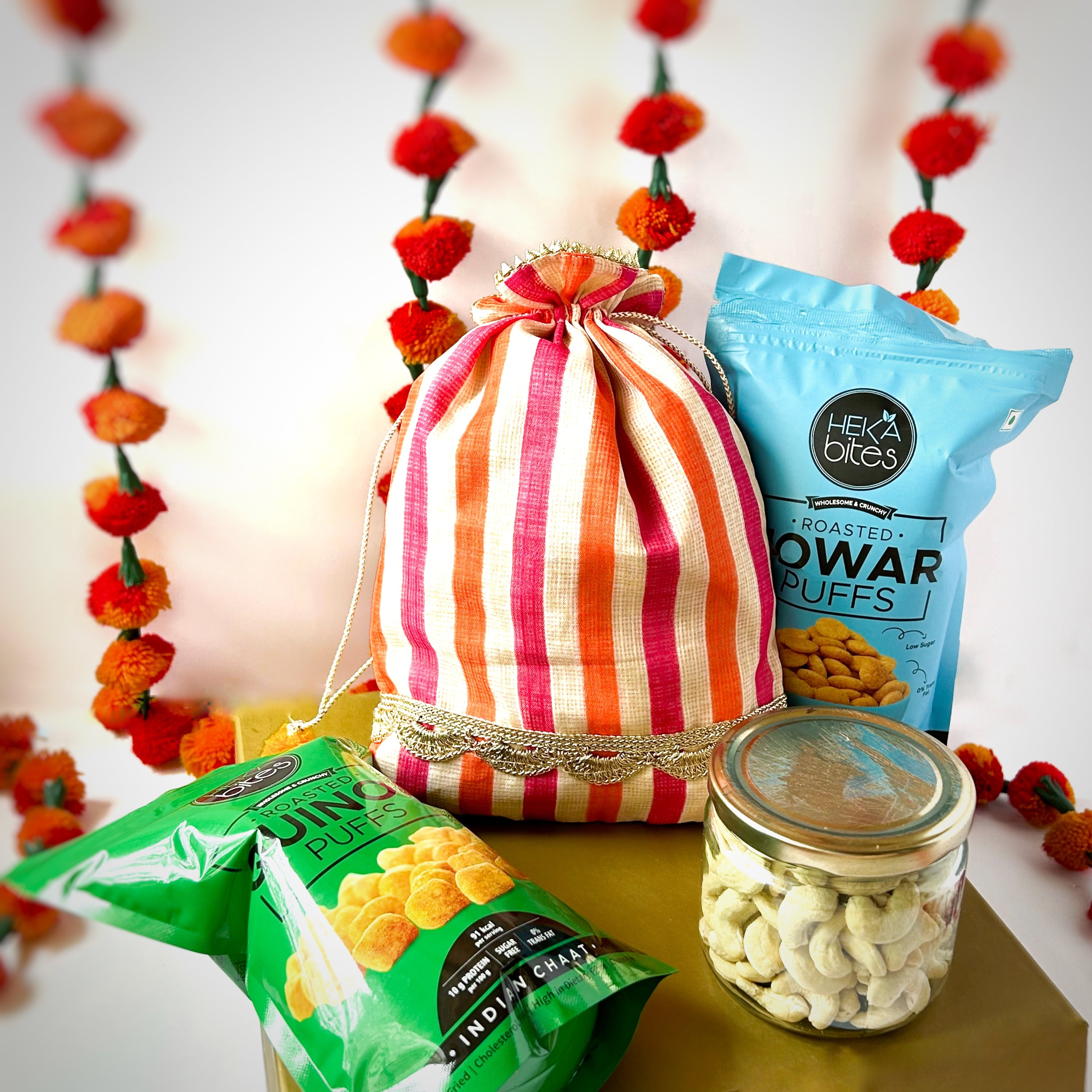 Heka Bites Hamper - Raw Cashew , Roasted Jowar Puffs & Roasted Quinoa Puffs 215G